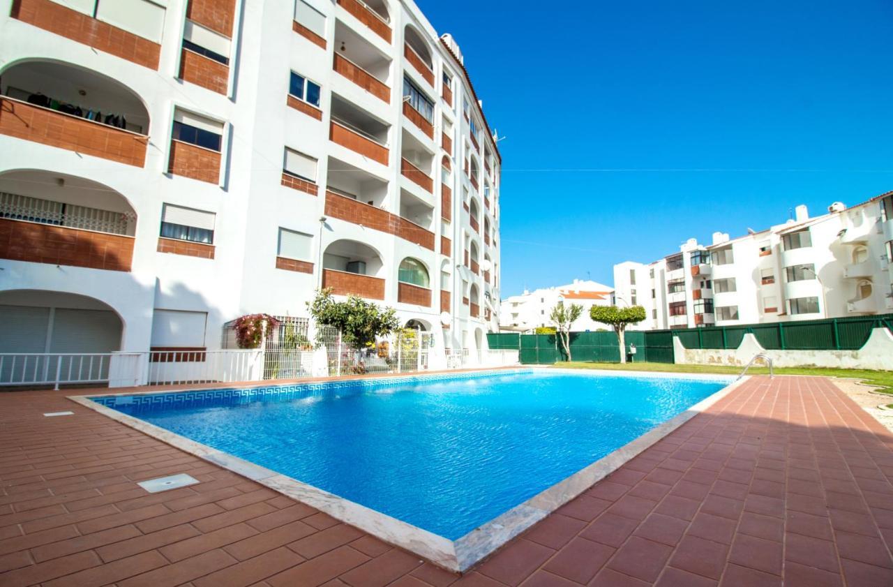 Ocean View Apartment - Pool And Sea View & Albufeira Center Eksteriør bilde